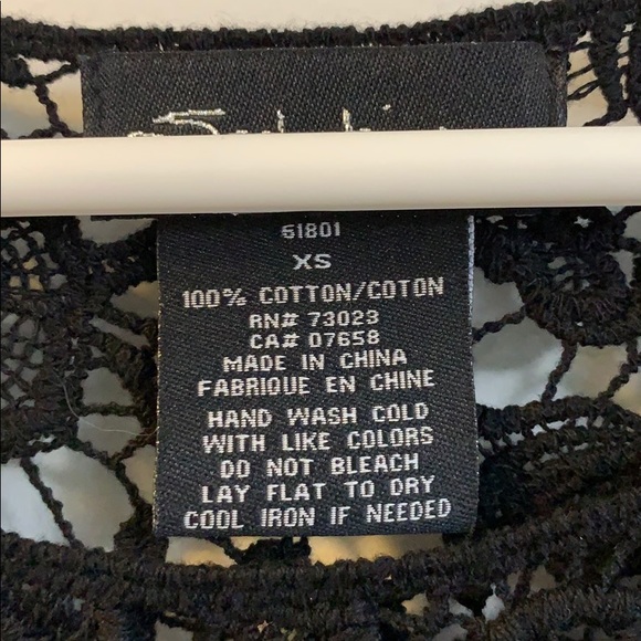 Seductions lace top - Picture 2 of 2